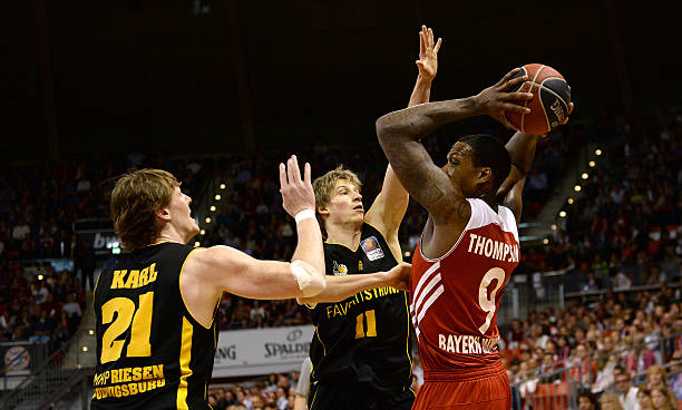 会市场中 会市场中